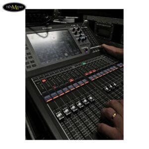 mixer-digital-yamaha-ql122 (4)