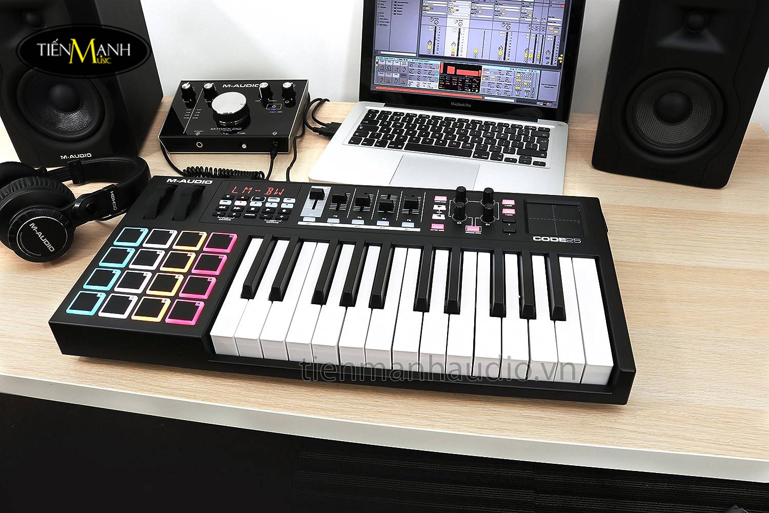 midi-controller-m-audio-code-25