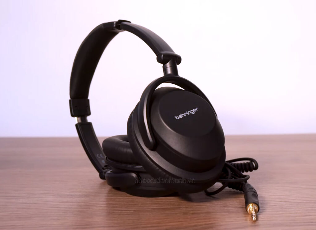 tai-nghe-kiem-am-behringer-hc-2000-portable-studio-monitoring-headphones